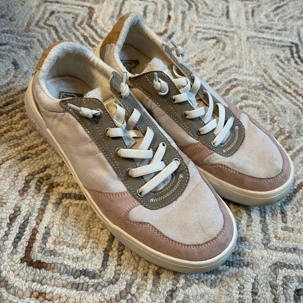 Roxy Slide-on Sneakers (Suede)